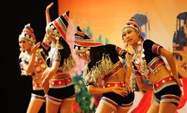 多姿多彩的基诺族舞蹈文化