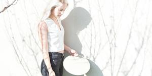 身上散发着坏坏可爱魅力的星座女