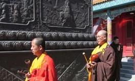 农历七月忌讳：出嫁的女人不可回娘家，这些讲究藏着祖辈的智慧